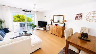 Middle Floor Apartment in Estepona