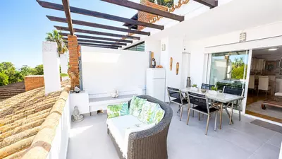 Middle Floor Apartment in Estepona