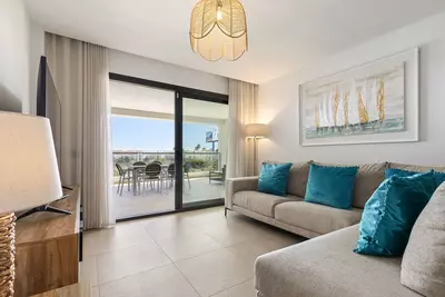 Middle Floor Apartment in Casares Playa