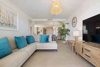Middle Floor Apartment in Casares Playa