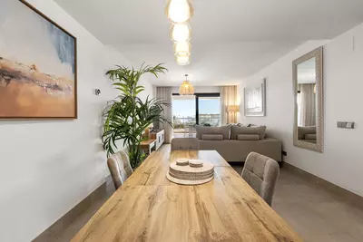 Middle Floor Apartment in Casares Playa