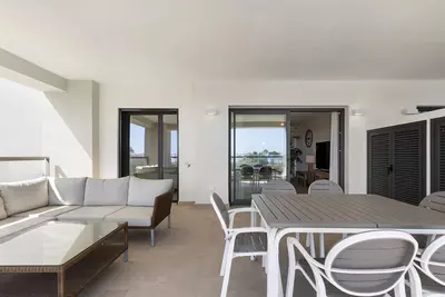 Middle Floor Apartment in Casares Playa