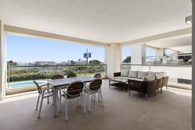 Middle Floor Apartment in Casares Playa