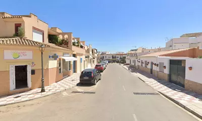 Middle Floor Apartment in Cancelada