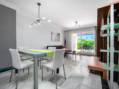 Middle Floor Apartment in Marbella
