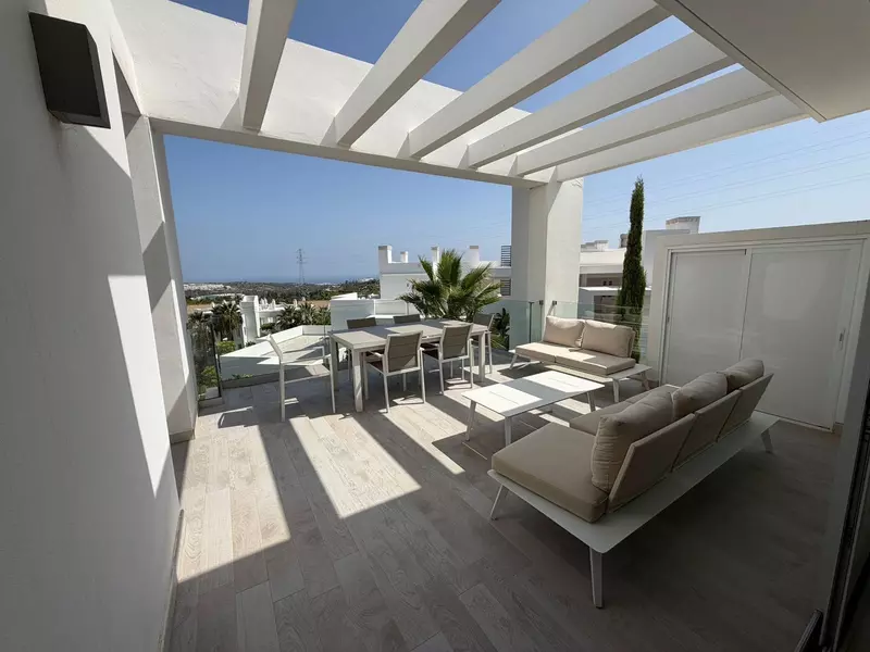 Middle Floor Apartment in Casares