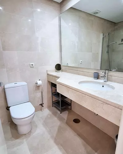 Middle Floor Apartment in Estepona