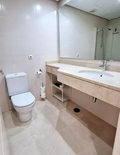 Middle Floor Apartment in Estepona