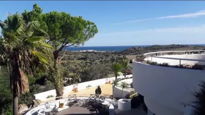 Middle Floor Apartment in Estepona