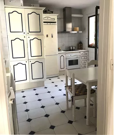 Middle Floor Apartment in Estepona