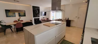Middle Floor Apartment in Puerto Banús