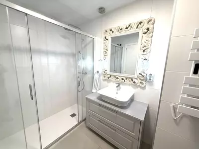 Middle Floor Apartment in Nueva Andalucía