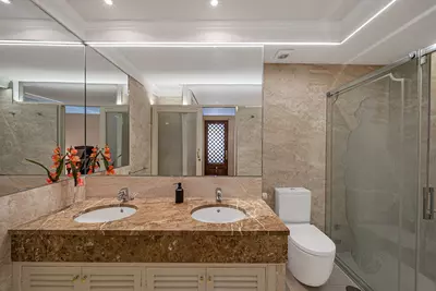 Middle Floor Apartment in Marbella