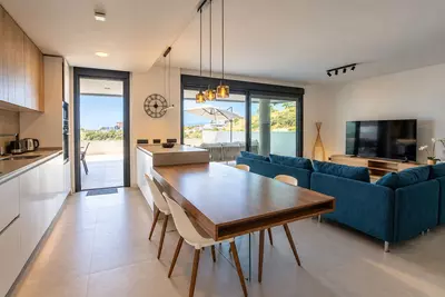 Middle Floor Apartment in Marbella