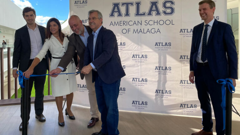 Education: Atlas America School officially opened