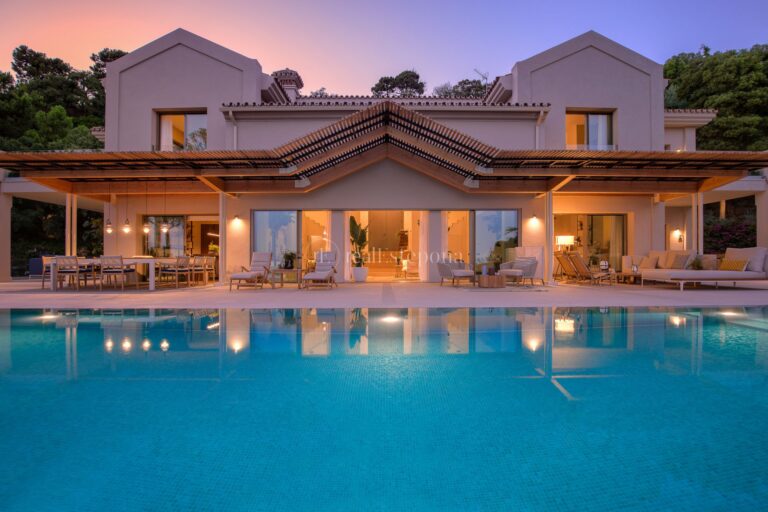 2510HFV | Villa in Benahavis – € 7,800,000 – 6 beds, 7 baths