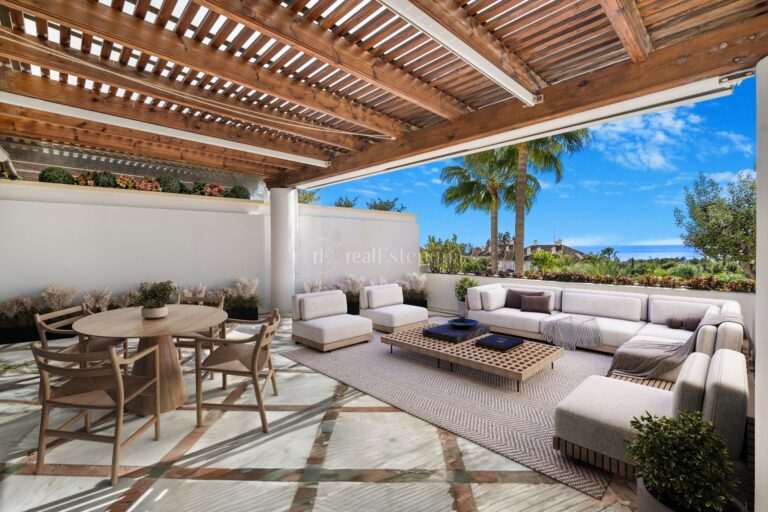 2733MLPH | Duplex Penthouse in Marbella Golden Mile – € 2,475,000 – 4 beds, 4 baths