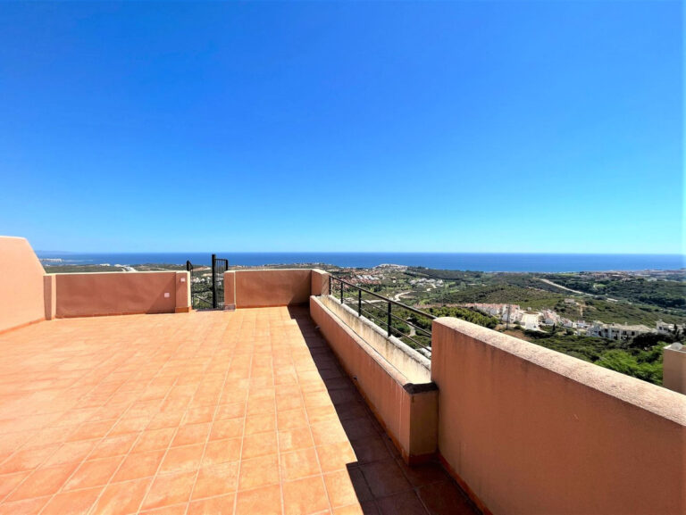 R4142386 | Penthouse in Casares Playa – € 258,000 – 3 beds, 2 baths