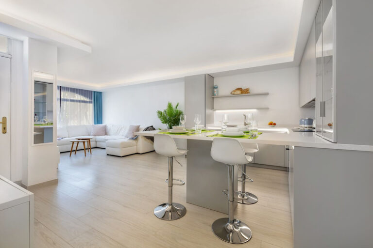 R4716790 | Ground Floor Apartment in Nueva Andalucía – € 650,000 – 3 beds, 2 baths