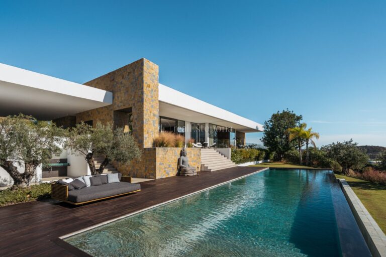 5203HFV | Villa in Benahavis – € 8,900,000 – 6 beds, 9 baths