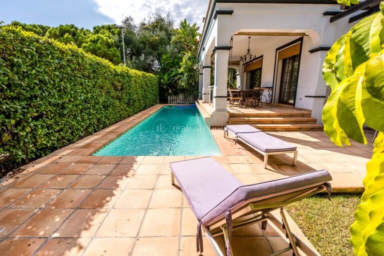 5305-492HFV | Villa in Marbella – € 1,650,000 – 5 beds, 5 baths