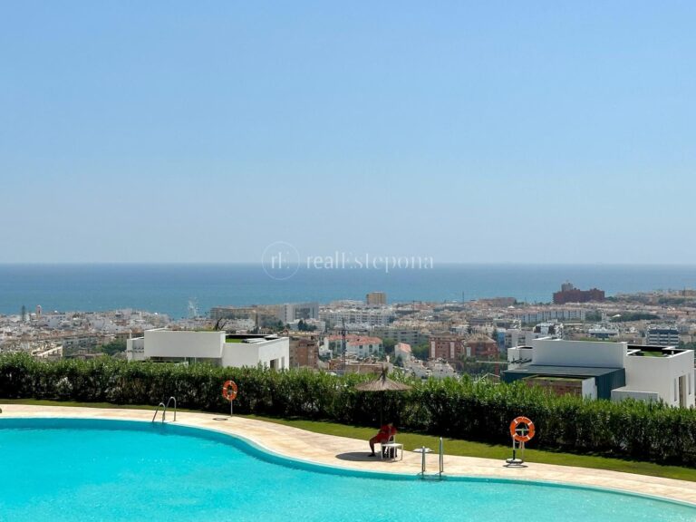 LVN-234 | Apartment in Estepona – € 549,800 – 2 beds, 2 baths