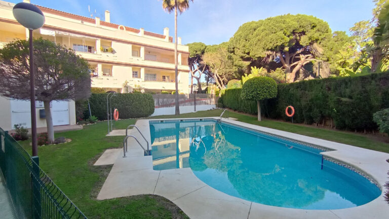 R4885717 | Ground Floor Apartment in Elviria – € 309,000 – 2 beds, 2 baths