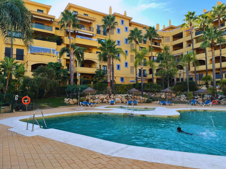 R4859548 | Ground Floor Apartment in San Pedro de Alcántara – € 365,000 – 1 beds, 1 baths