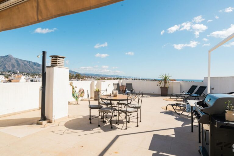 296707 | Duplex Penthouse in San Pedro de Alcantara – € 680,000 – 3 beds, 3 baths