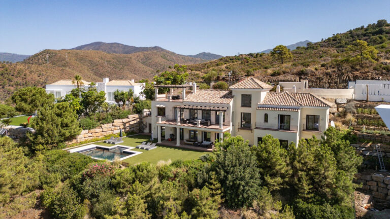 R4797229 | Detached Villa in Benahavís – € 2,900,000 – 5 beds, 5.5 baths