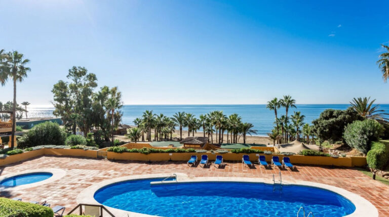 R4645777 | Penthouse in Marbella – € 4,995,000 – 4 beds, 5 baths