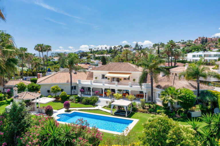 R4351474 | Detached Villa in Nueva Andalucía – € 6,900,000 – 6 beds, 6.5 baths