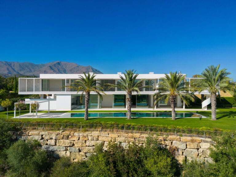 R4709350 | Detached Villa in Casares – € 8,500,000 – 5 beds, 6.5 baths