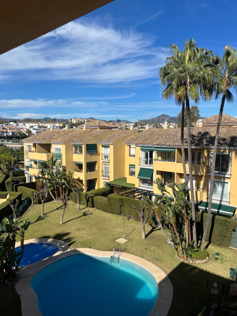 R4818859 | Middle Floor Apartment in Guadalmina Baja – € 325,000 – 2 beds, 2 baths