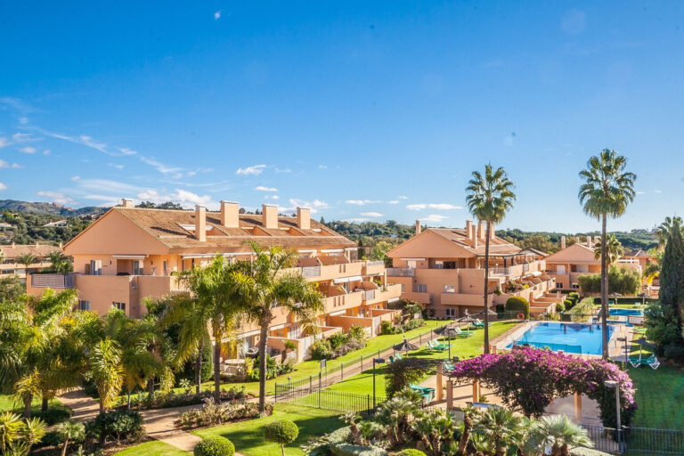 R4885063 | Penthouse in Elviria – € 465,000 – 2 beds, 2 baths