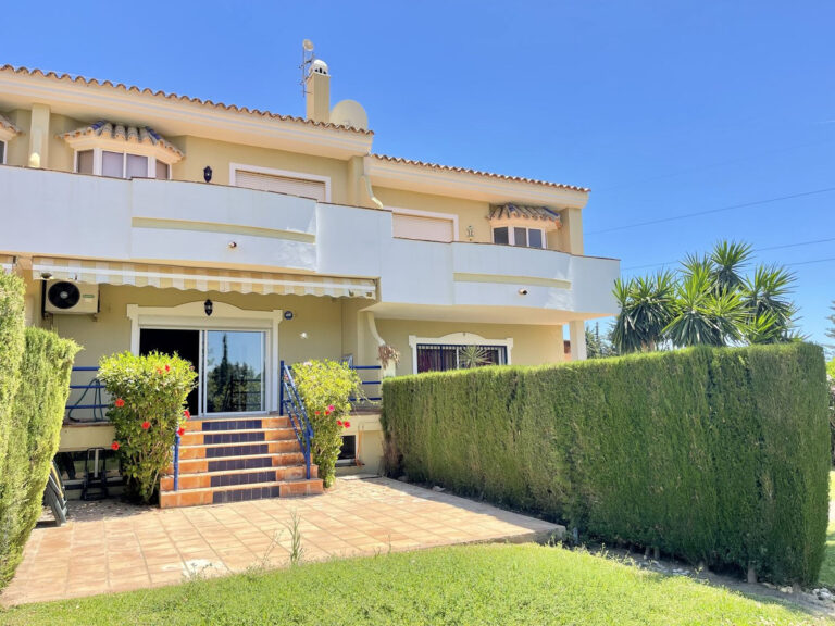 R4243546 | Townhouse in Atalaya – € 480,000 – 3 beds, 2 baths