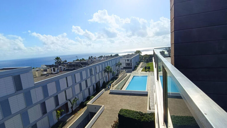 R4913170 | Penthouse in Manilva – € 395,000 – 2 beds, 2 baths