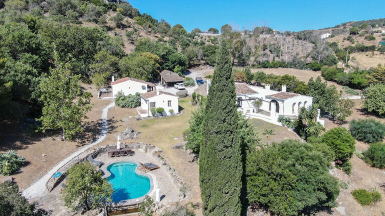 R4786156 | Finca – Cortijo in Casares – € 1,050,000 – 6 beds, 5 baths