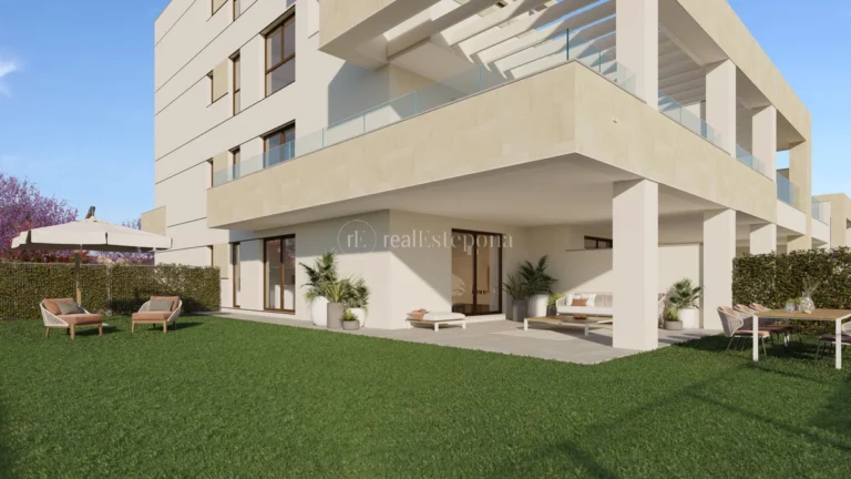 2558HFA | Apartment in Estepona – € 418,000 – 3 beds, 0 baths