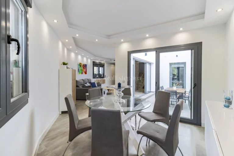 613-00150P | House in San Pedro de Alcantara – € 845,000 – 3 beds, 4 baths