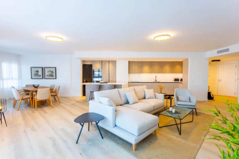 359-01287P | Apartment in Nueva Andalucia – € 650,000 – 4 beds, 2 baths