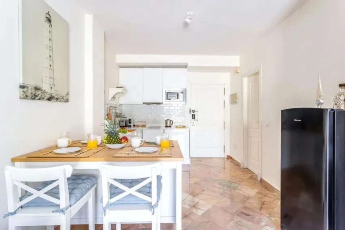 8-e64a9055bba3e77ac8aca3b893cdf826