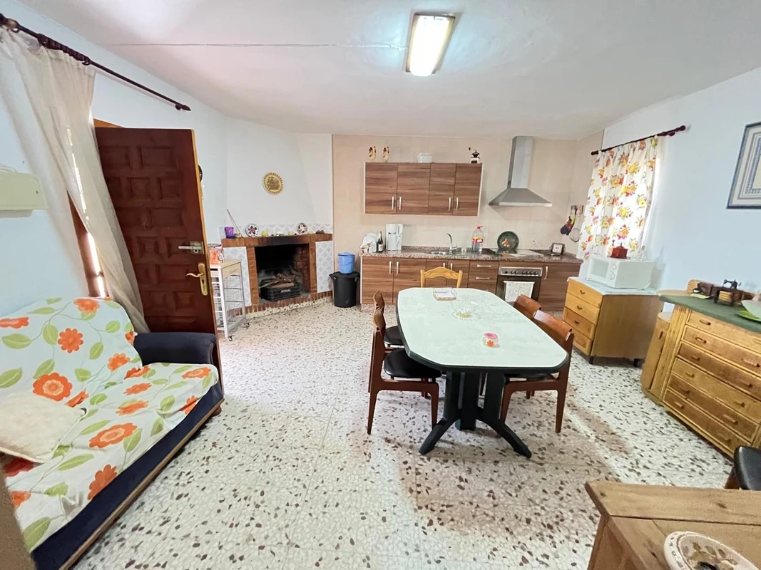 4-c23c0f86247804fa50226aecd8b0b2c8