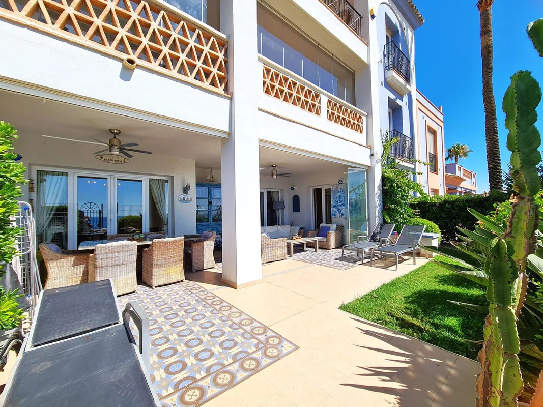 4-c23c0f86247804fa50226aecd8b0b2c8