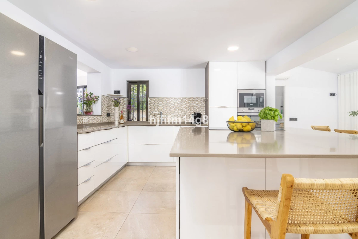 7-aa4cc561180b369757c0bb4af9886cd3