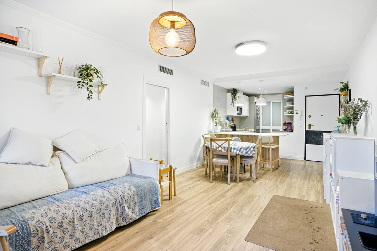 2-5bd7b9d04b45e33852eaf0ec6670150d