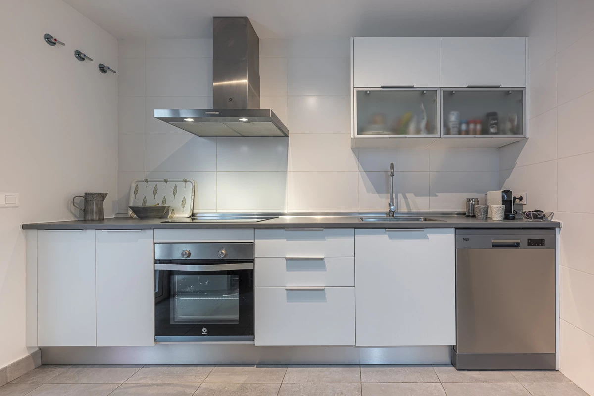 8-e64a9055bba3e77ac8aca3b893cdf826