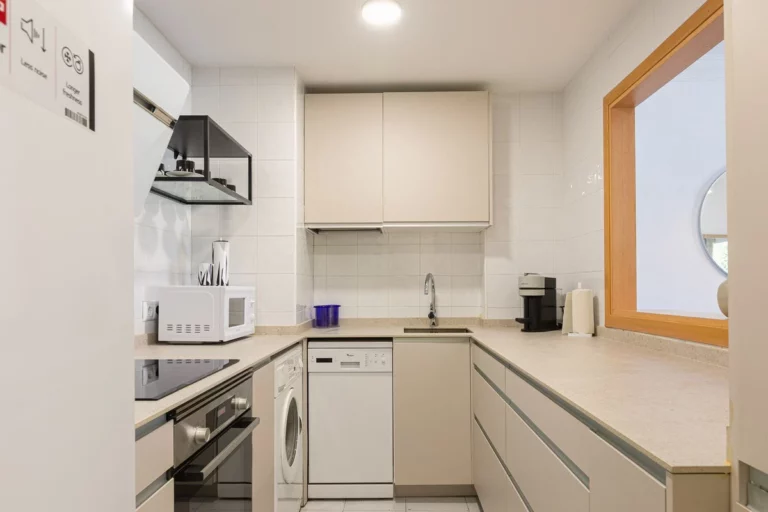 R4972204 | Middle Floor Apartment in Puerto Banús – € 599,900 – 2 beds, 2 baths