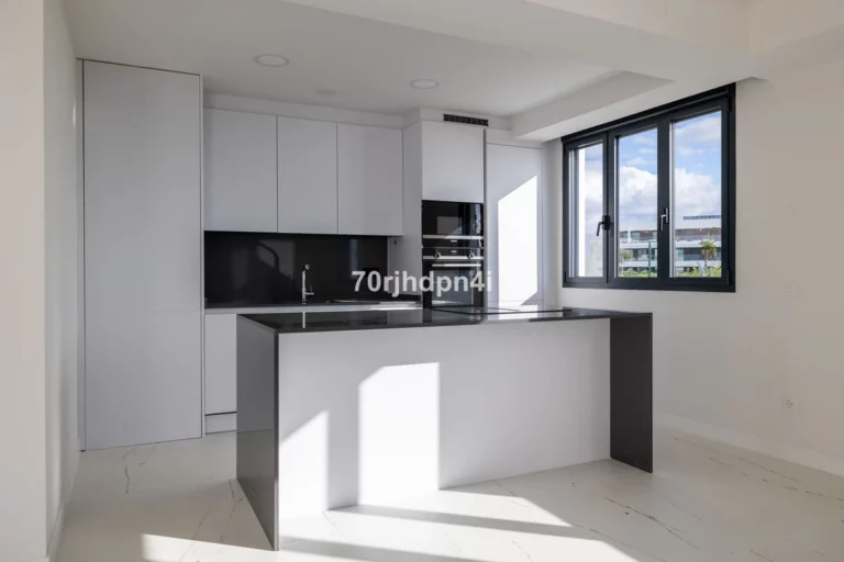 R5049154 | Ground Floor Apartment in Casares – € 745,000 – 3 beds, 2 baths