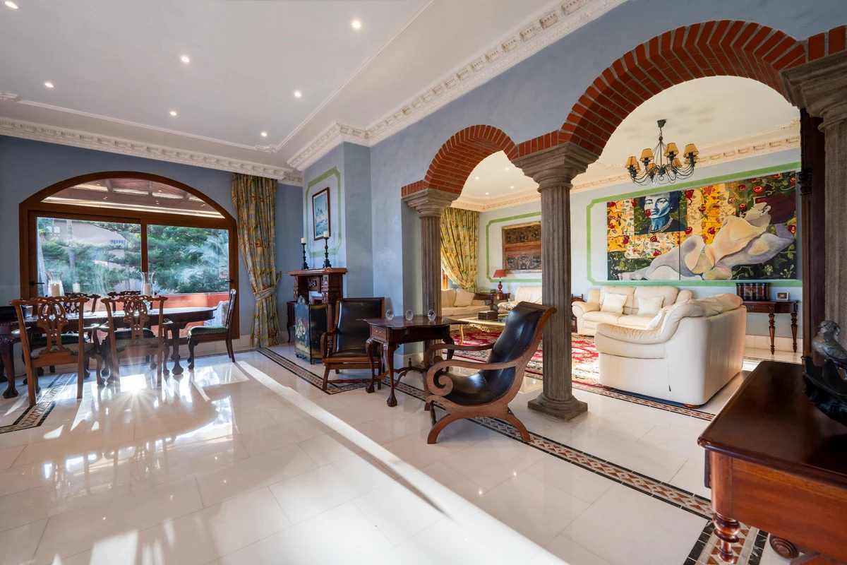 7-aa4cc561180b369757c0bb4af9886cd3